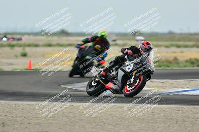 media/Apr-18-2025-TrackDaz (Fri) [[45f5874c44]]/C Group/Session 1 (Turn 7)/